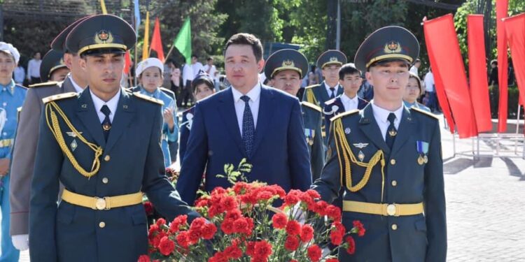 ТҮРКІСТАНДА ЖЕҢІС КҮНІ МЕРЕКЕСІ ӨТТІ