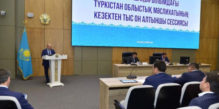 ТҮРКІСТАН ОБЛЫСТЫҚ МӘСЛИХАТЫНЫҢ КЕЗЕКТЕН ТЫС СЕССИЯСЫНДА МАҢЫЗДЫ МӘСЕЛЕЛЕР ТАЛҚЫЛАНДЫ