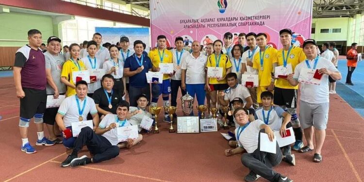 ТҮРКІСТАНДЫҚ ЖУРНАЛИСТЕР ЕЛ ЧЕМПИОНЫ АТАНДЫ