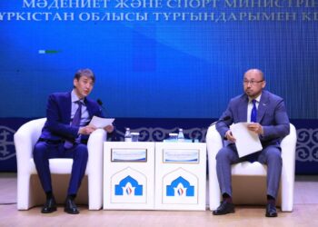 ТҮРКІСТАН: ДӘУРЕН АБАЕВ СПОРТ ТӨРЕШІЛЕРІНІҢ ЕҢБЕКАҚЫСЫН КӨТЕРУ ТУРАЛЫ АЙТТЫ