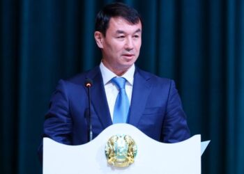 Әлихан Смайылов Түркістан облысының активіне жаңа әкімді таныстырды