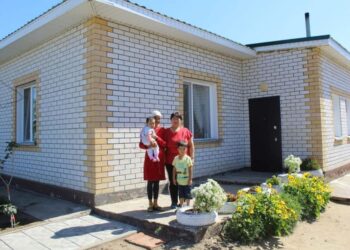 БЫЛТЫР ТҮРКІСТАН ОБЛЫСЫНАН ТЕРІСКЕЙГЕ «ЕҢБЕК» БАҒДАРЛАМАСЫМЕН МЫҢҒА ЖУЫҚ ОТБАСЫ ҚОНЫС АУДАРҒАН