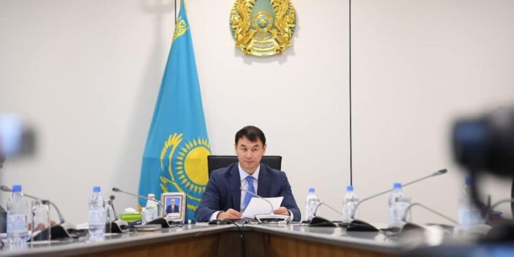 Д.САТЫБАЛДЫ: «ЖОЛДАУДАҒЫ ТАПСЫРМАЛАРДЫ ЖҮЗЕГЕ АСЫРУДА ТАБАНДЫЛЫҚ КЕРЕК»