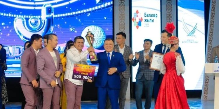 ТҮРКІСТАН: САЙРАМДА АЛҒАШ РЕТ РЕСПУБЛИКАЛЫҚ ЖАЙДАРМАН САЙЫСЫ ӨТТІ