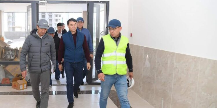 ДАРХАН САТЫБАЛДЫ: «ҚҰРЫЛЫС ПЕН АБАТТАНДЫРУ ЖҰМЫСТАРЫ ҮЙЛЕСІМДІ АТҚАРЫЛУЫ ТИІС»