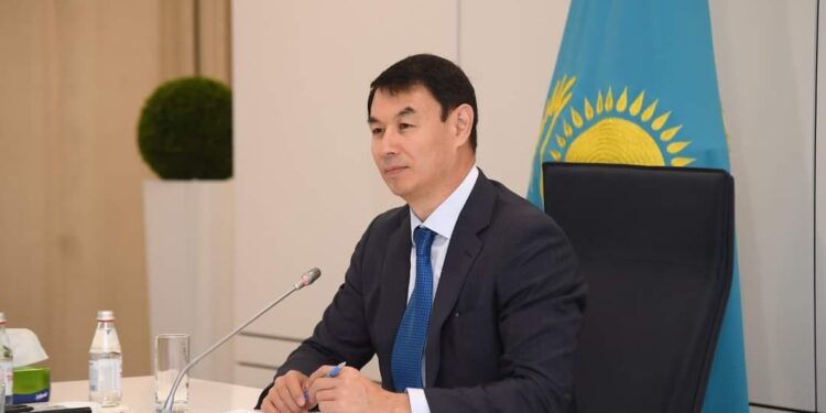 ТҮРКІСТАН: ТАЗАЛЫҚТЫ ҚАМТАМАСЫЗ ЕТЕ АЛМАҒАН ӘКІМДЕР ЕСКЕРТУ АЛДЫ