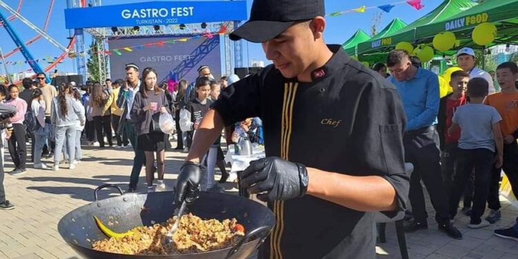 ТҮРКІСТАН ҚАЛАСЫНЫҢ АЛҒАШҚЫ ГАСТРОКАРТАСЫ ТАНЫСТЫРЫЛДЫ