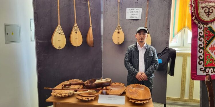 ҚОЛӨНЕР ШЕБЕРЛЕРІН ҚОЛДАУ