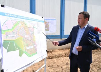 ШЫМКЕНТТЕ ИНФРАҚҰРЫЛЫМДЫ ДАМЫТУ БОЙЫНША АУҚЫМДЫ ЖҰМЫС ЖҮРІП ЖАТЫР