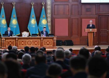 «ТАБЫСТЫ ОСЫ ЖЕРДЕН ТАУЫП, ШЕТЕЛДЕ ШАШУ» ӘДЕТІНЕН АРЫЛУ КЕРЕК – ТОҚАЕВ