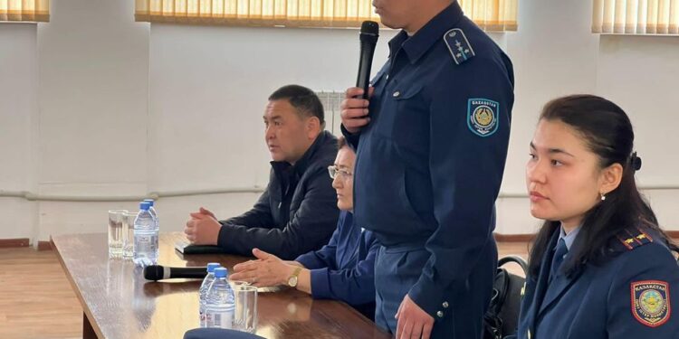 Түркістан: Кентаулық оқушылармен кездесу өткізілді