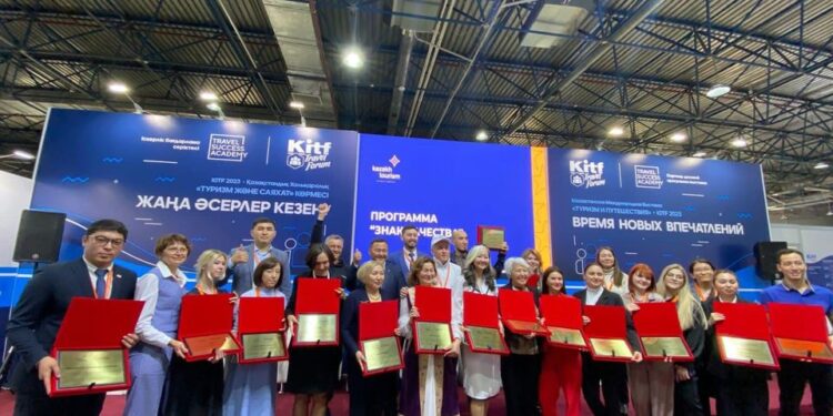 ТҮРКІСТАНДЫҚ ҮШ ҚОНАҚҮЙ ХАЛЫҚАРАЛЫҚ КӨРМЕДЕ АЛҒАШ РЕТ МАРАПАТҚА ИЕ БОЛДЫ