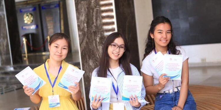 МЕМЛЕКЕТТІК БАҒДАРЛАМА АЯСЫНДА 2500-ГЕ ЖУЫҚ ЖАС ЖҰМЫСПЕН ҚАМТЫЛДЫ