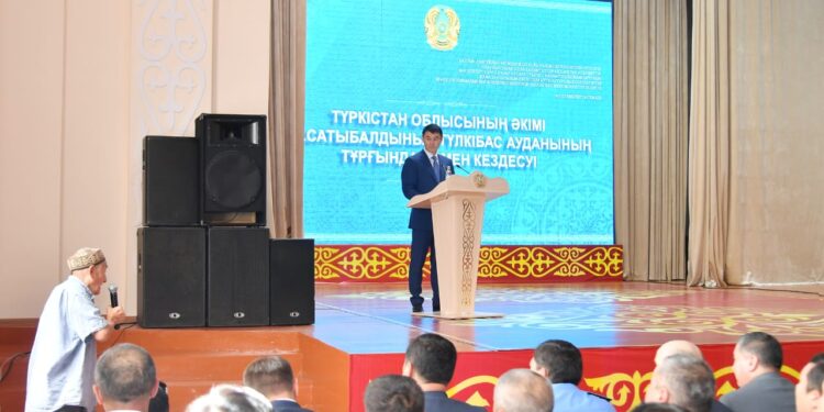 ДАРХАН САТЫБАЛДЫ: «ТҮЛКІБАС АУДАНЫНДАҒЫ ЖАҢА ӨНДІРІС ОРЫНДАРЫНДА 4 МЫҢҒА ЖУЫҚ АДАМ ЖҰМЫСПЕН ҚАМТЫЛАДЫ»