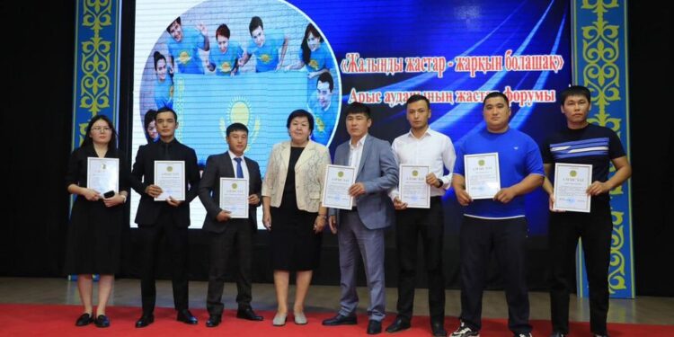 ТҮРКІСТАН: АРЫСТА ЖАЛЫНДЫ ЖАСТАРДЫҢ БАСЫН ҚОСҚАН ФОРУМ ӨТТІ