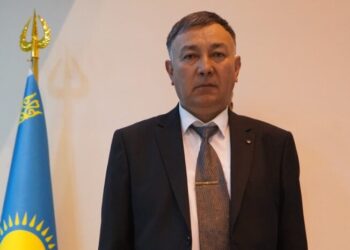 МҰҒАЛІМНІҢ БЕДЕЛІ ІЗДЕНІСПЕН КӨТЕРІЛЕДІ