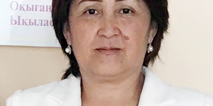 ҰСТАЗҒА – ҰЛЫ ҚҰРМЕТ!