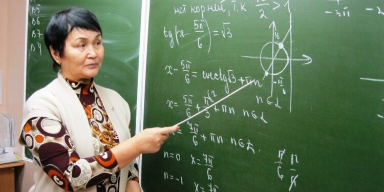 АНАЛАР ЭНЦИКЛОПЕДИЯСЫНА ЕНГЕН ҰСТАЗ