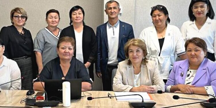 ШЫҒАРМАШЫЛЫҚ ТОП ОТЫРЫСЫ ӨТТІ