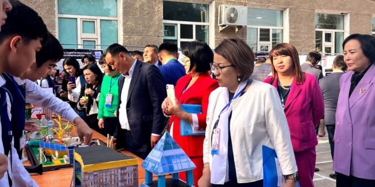 САРЫАҒАШТАҒЫ «SUPPORT TIMES» ШАҒЫН ЖИНАҚТЫҚ МЕКТЕПТЕРДІ ДАМЫТУ ЖОБАСЫ РЕСПУБЛИКАҒА ТАРАТЫЛДЫ