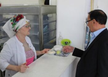 ОҚУШЫЛАРДЫҢ ТЕГІН ЫСТЫҚ ТАМАҚПЕН ҚАМТЫЛУЫ БАҚЫЛАУДА