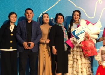 ӨНЕРЛІ ҰСТАЗЫМЫЗ ӨРЛЕДІ