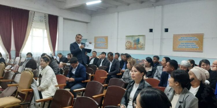 ГЕОГРАФИЯ ПӘНІ МҰҒАЛІМДЕРІМЕН АУДАНДЫҚ СЕМИНАР БОЛЫП ӨТТІ