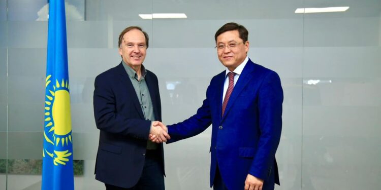 ТҮРКІСТАНДА УНИВЕРСИТЕТ АШУ АЛҒЫШАРТТАРЫ ТАЛҚЫЛАНДЫ