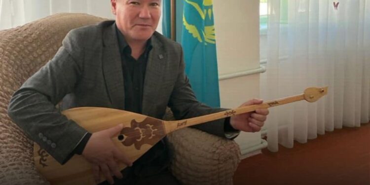 ТҮРКІСТАН ОБЛЫСЫНДА МЕКТЕП МҰҒАЛІМІ ЖЕТІ ТІЛДІ ЕРКІН МЕҢГЕРГЕН