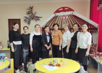 МЕКТЕПКЕ ДЕЙІНГІ ҰЙЫМ ПЕДАГОГТЕРІНЕ ӘДІСТЕМЕЛІК КӨМЕК КӨРСЕТІЛДІ