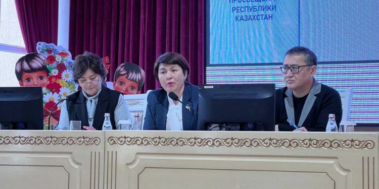 БІЛІМ МЕКЕМЕЛЕРІНДЕ ЖҮРГІЗІЛГЕН ЗЕРДЕЛЕУ: САЛА ҚЫЗМЕТКЕРЛЕРІНЕ ӘДІСТЕМЕЛІК КӨМЕК БОЛДЫ