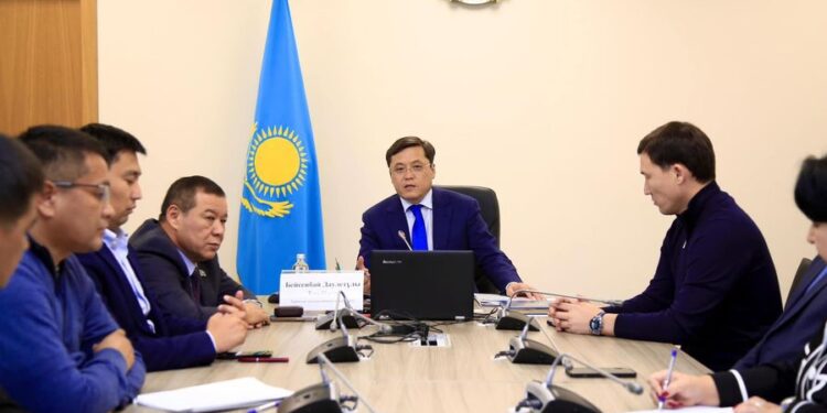 ТҮРКІСТАН ОБЛЫСЫНДА МЕКТЕП ТАПШЫЛЫҒЫН ЖОЮҒА КӘСІПКЕРЛЕР ДЕ АТСАЛЫСАДЫ