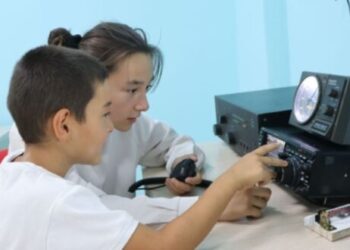 Түркістанда спутниктік робототехника үйірмесі бар