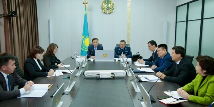 КӘМЕЛЕТКЕ ТОЛМАҒАН БАЛАЛАРДЫҢ ҚҰҚЫҚТАРЫН ҚОРҒАУ ЖӨНІНДЕ КОМИССИЯ ОТЫРЫСЫ ӨТТІ