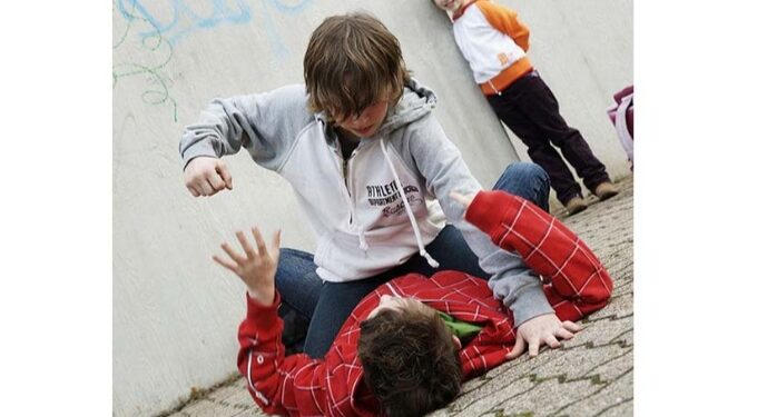 Жасөспірімдер неге қатыгез болып өсуі неде?