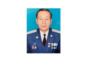 Жас толқынға үйретері көп