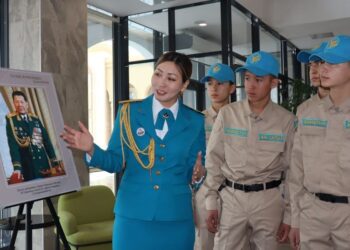 ҚОРҒАНЫС МИНИСТРЛІГІНІҢ АҚПАРАТТЫҚ-НАСИХАТТАУ ТОБЫ ТҮРКІСТАН ҚАЛАСЫНДА БОЛДЫ