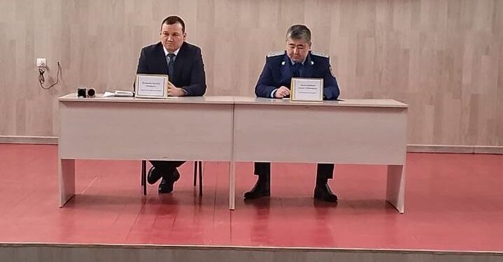 АРЫС: ПРОКУРОР ҚАЛАНЫҢ ТЫНЫС-ТІРШІЛІГІМЕН ТАНЫСТЫ