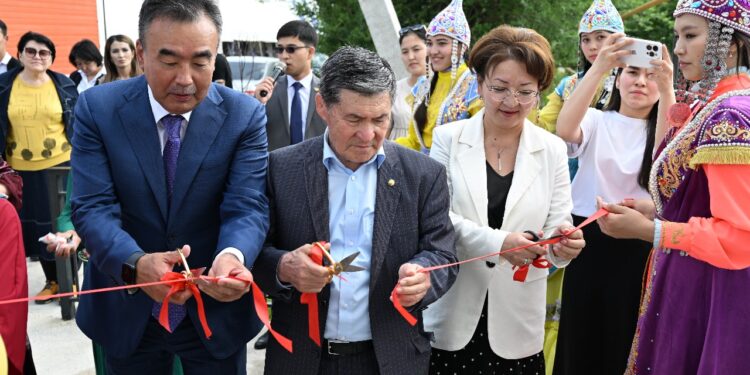 Өзбекәлі Жәнібеков атындағы ОҚПУ-да жаңа студенттер үйі пайдалануға берілді