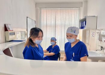 ШЫМКЕНТТЕ 76 ЖАСТАҒЫ ҚАРИЯНЫҢ ЖҮРЕГІНЕ АШЫҚ ОТА ЖАСАЛДЫ