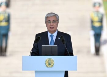 Қасым-Жомарт Тоқаев Мемлекеттік ту көтеру рәсіміне қатысты