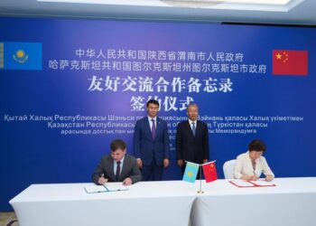 ТҮРКІСТАН ОБЛЫСЫНЫҢ ДЕЛЕГАЦИЯСЫ ҚЫТАЙДА МАҢЫЗДЫ КЕЛІССӨЗДЕР ЖҮРГІЗДІ