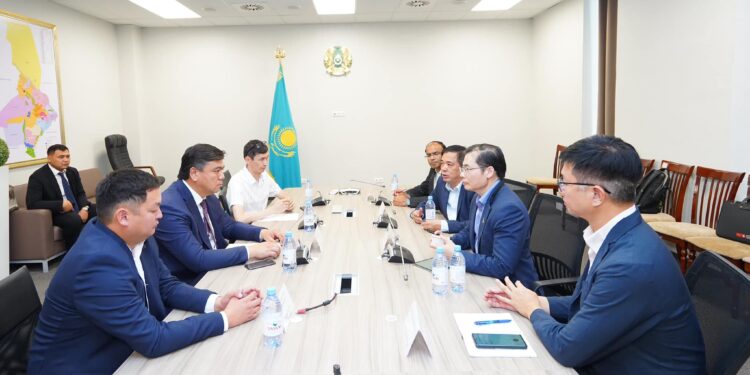 ВЬЕТНАМДЫҚ ИНВЕСТОР ТҮРКІСТАН ОБЛЫСЫМЕН ӘРІПТЕСТІК ОРНАТУҒА НИЕТТІ