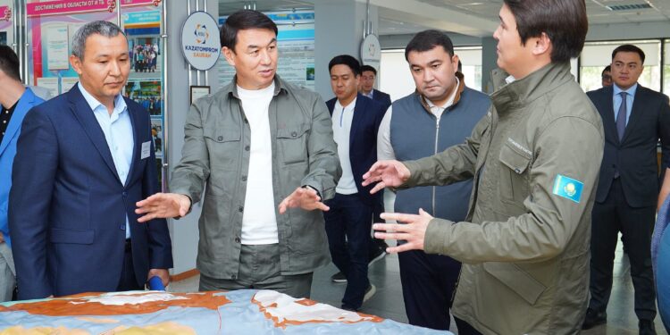ТҮРКІСТАН: СОЗАҚТАҒЫ ІРІ КӘСІПОРЫНДАР ЕЛ ЭКОНОМИКАСЫНЫҢ ДАМУЫНА ҮЛЕС ҚОСЫП КЕЛЕДІ