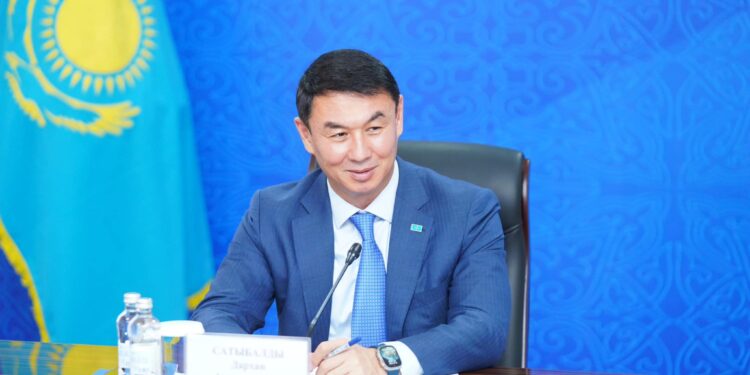 ТҮРКІСТАН: ДАРХАН САТЫБАЛДЫ ОРДАБАСЫ АУДАНЫ ТҰРҒЫНДАРЫМЕН КЕЗДЕСТІ