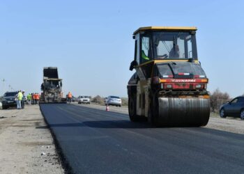 ТҮРКІСТАН ОБЛЫСЫНДА 1100 ШАҚЫРЫМНАН АСТАМ ЖОЛ ЖӨНДЕЛІП ЖАТЫР