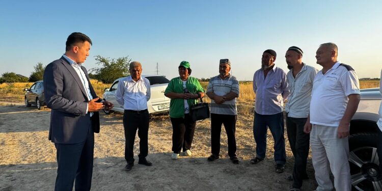 САУРАН: ИАССЫ АУЫЛДЫҚ ОКРУГІНДЕ КӘСІПКЕРЛЕРГЕ АРНАЙЫ ЖЕР БЕРІЛІП, МЕМОРАНДУМ ЖАСАЛДЫ