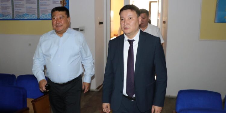 ТҮРКІСТАН: ТҮЛКІБАСТАҒЫ ІССАПАРДА МАҢЫЗДЫ МӘСЕЛЕЛЕР ҚАРАЛДЫ