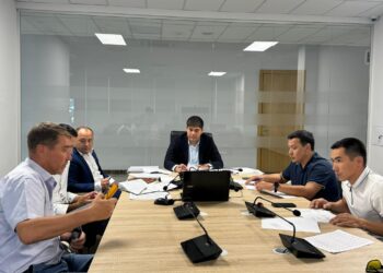 ТҮРКІСТАН: ЖЕР ҚОЙНАУЫН ПАЙДАЛАНУШЫЛАРДЫҢ МӘСЕЛЕЛЕРІ ҚАРАЛДЫ