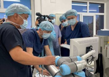 ТҮРКІСТАН: АЛҒАШ РЕТ РОБОТ АРҚЫЛЫ МИҒА КҮРДЕЛІ ОТА ЖАСАЛДЫ